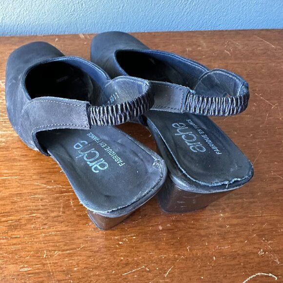 ARCHE Square Toe Navy Slingback Heels | EU 38 US 7.5-8 | leather 90's - Picture 7 of 9